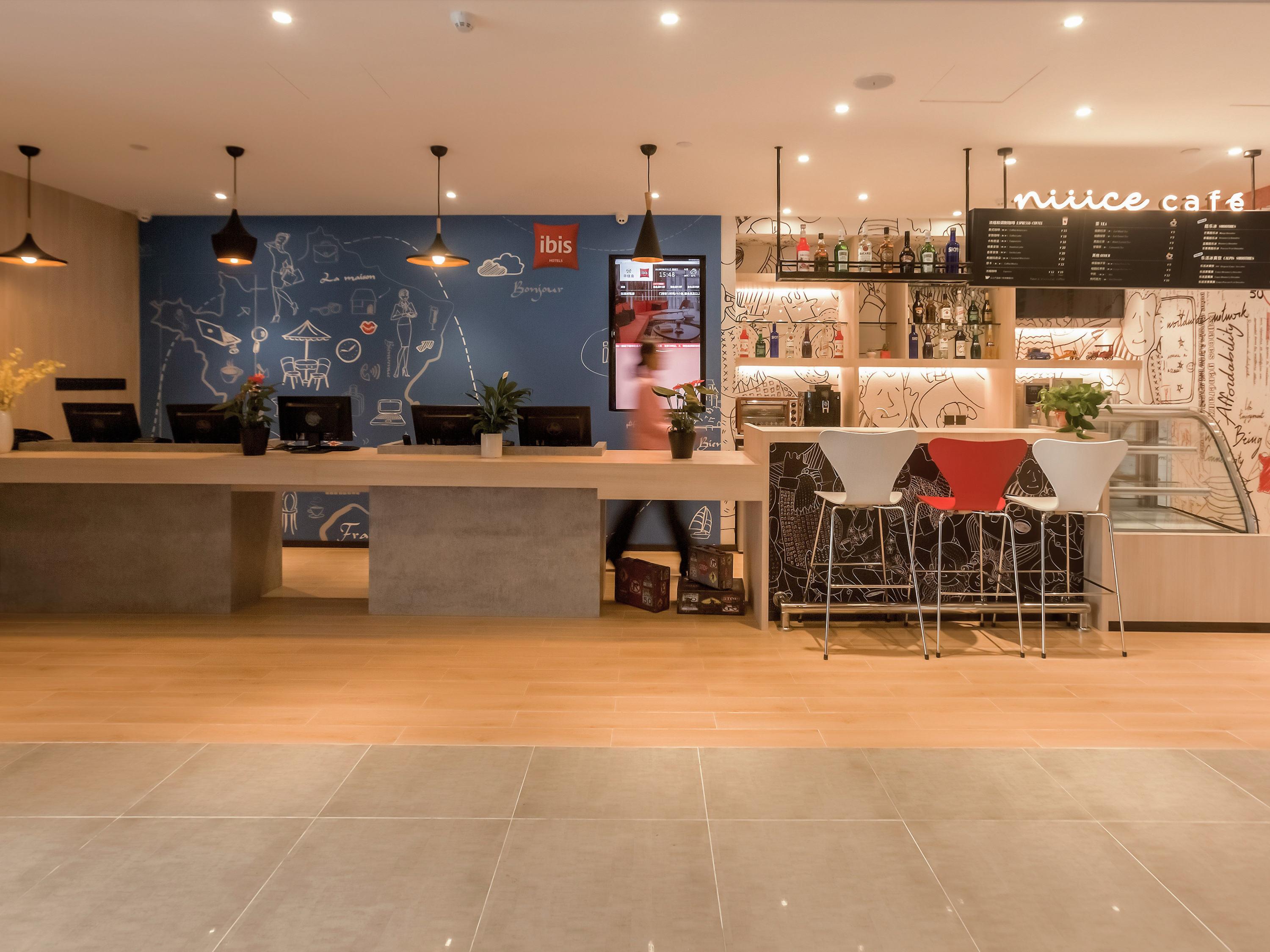Ibis Zhengzhou Longhai Road Exterior photo